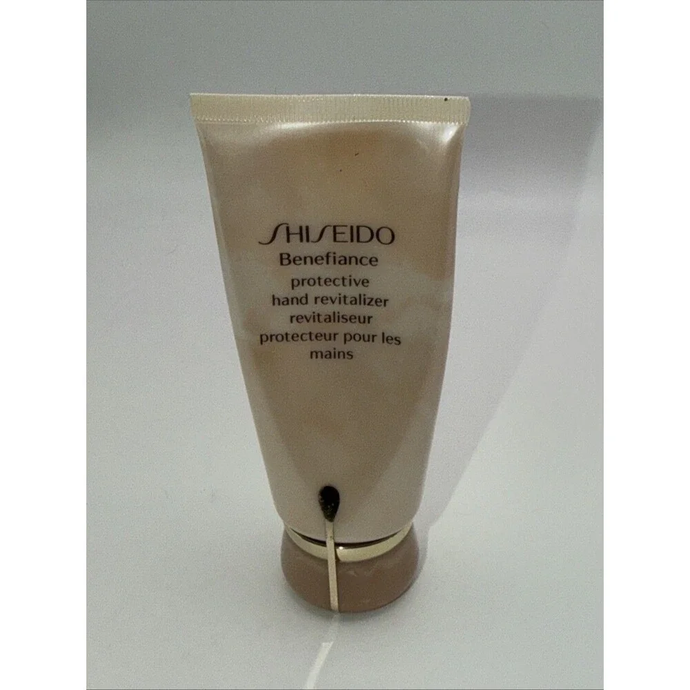 Shiseido Benefiance Protective Hand Revitalizer Moisturizing Cream SPF 8